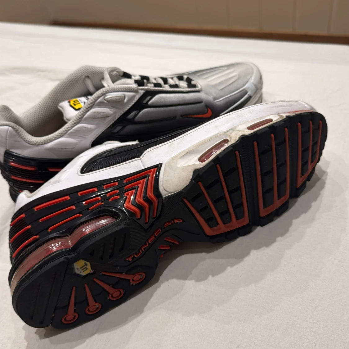 Nike Air Max sneakers i silver och svart - 90