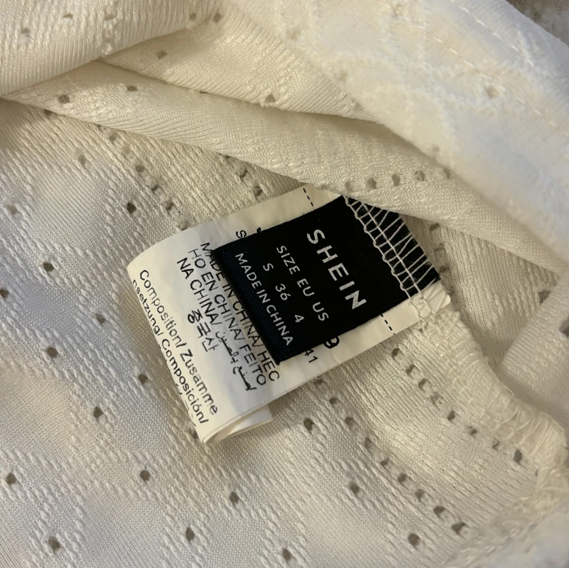 Vit blus från Shein - 91