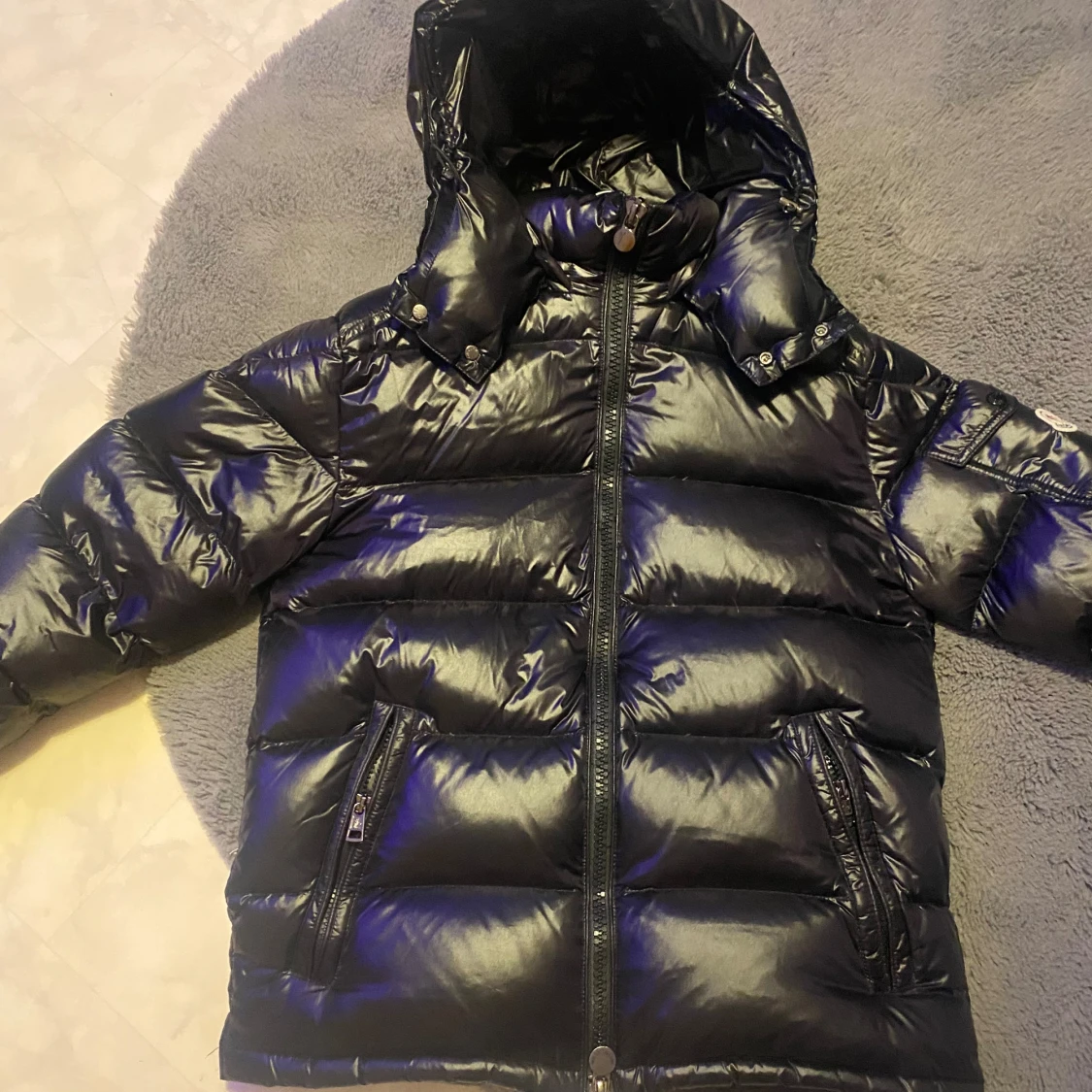 Svart pufferjacka från Moncler - 1