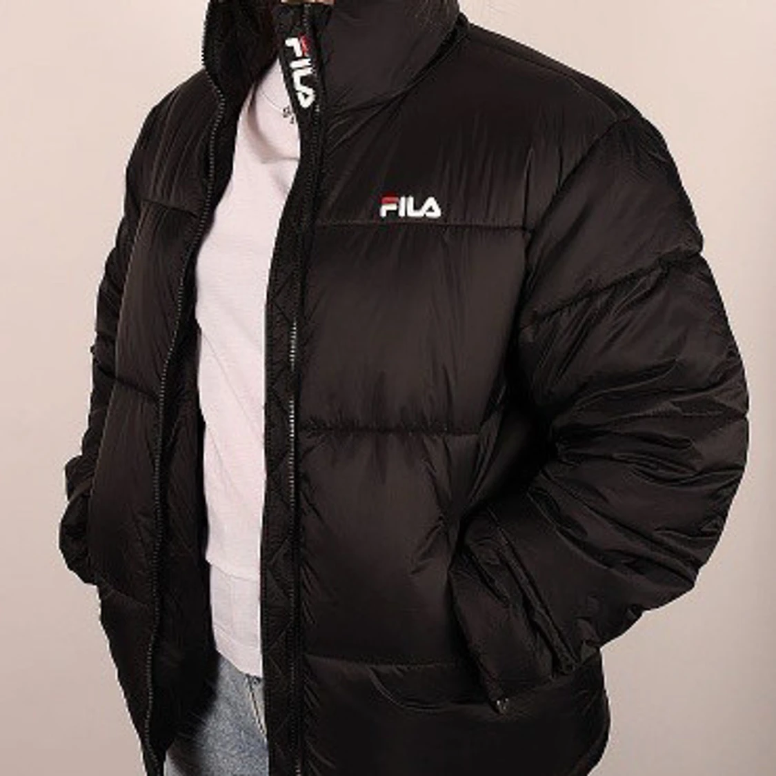 Svart pufferjacka från FILA - 90