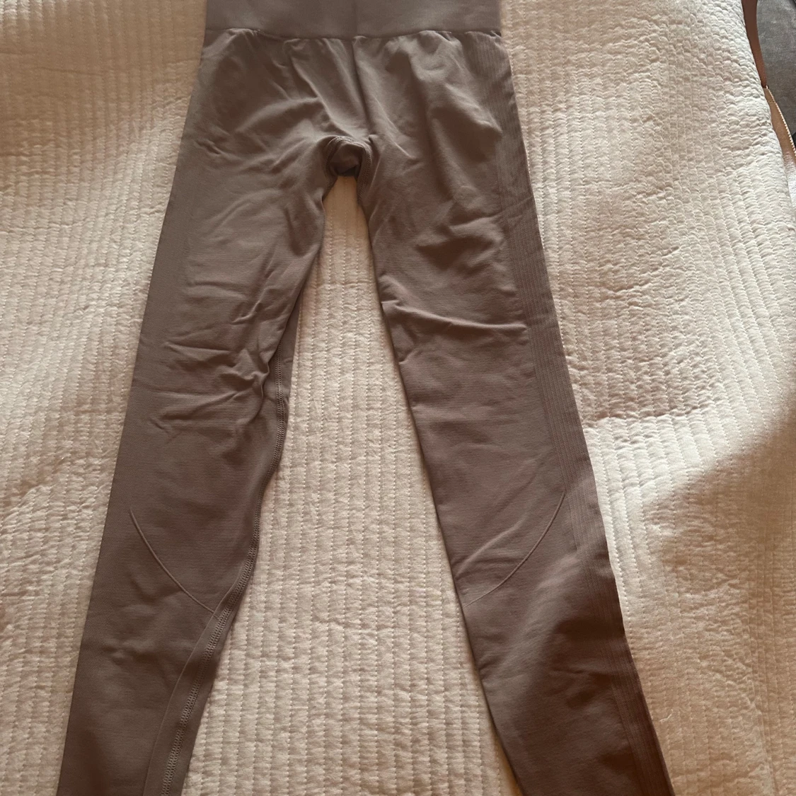 Bruna leggings från Röhnisch - 1