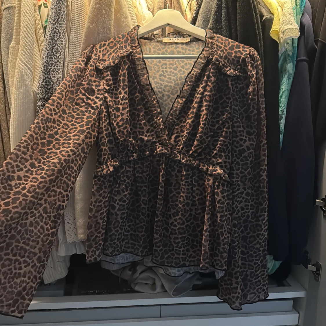 Leopard blus