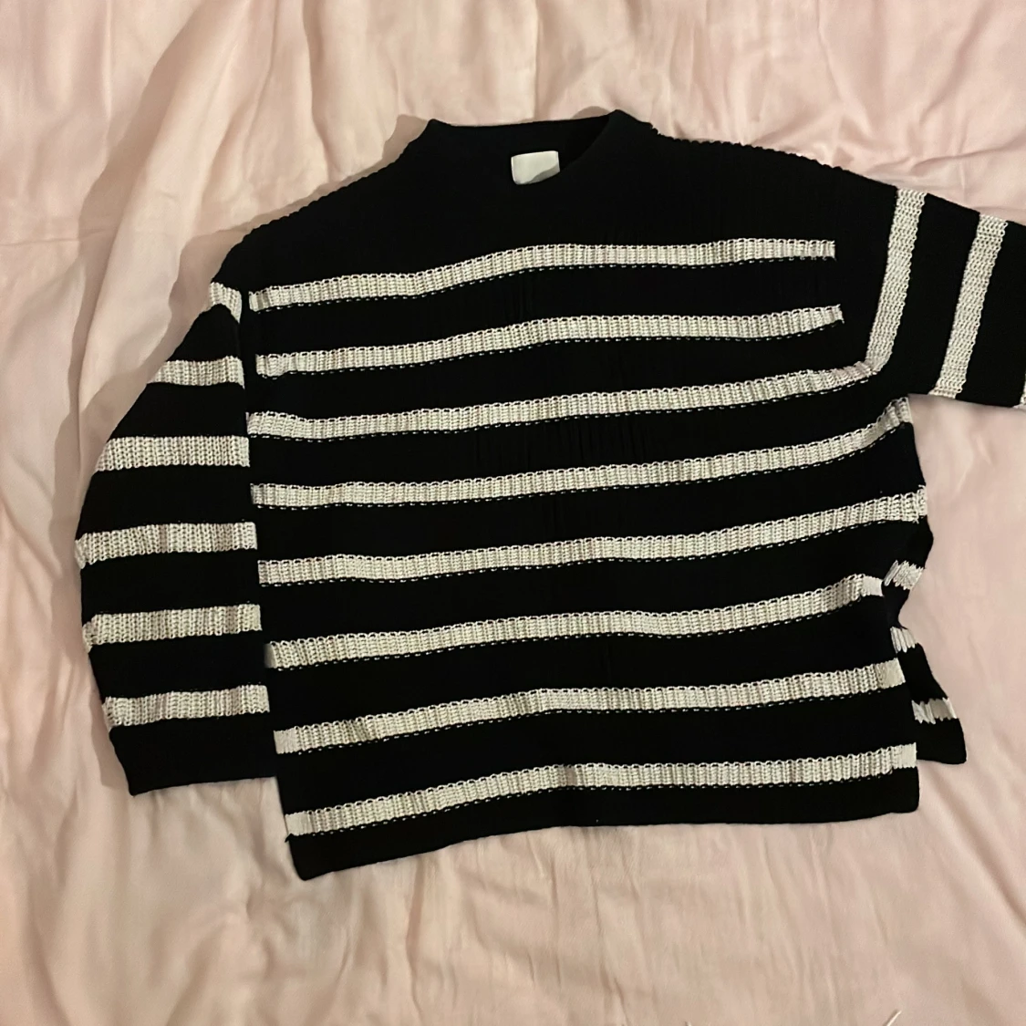 Randig oversized stickad tröja