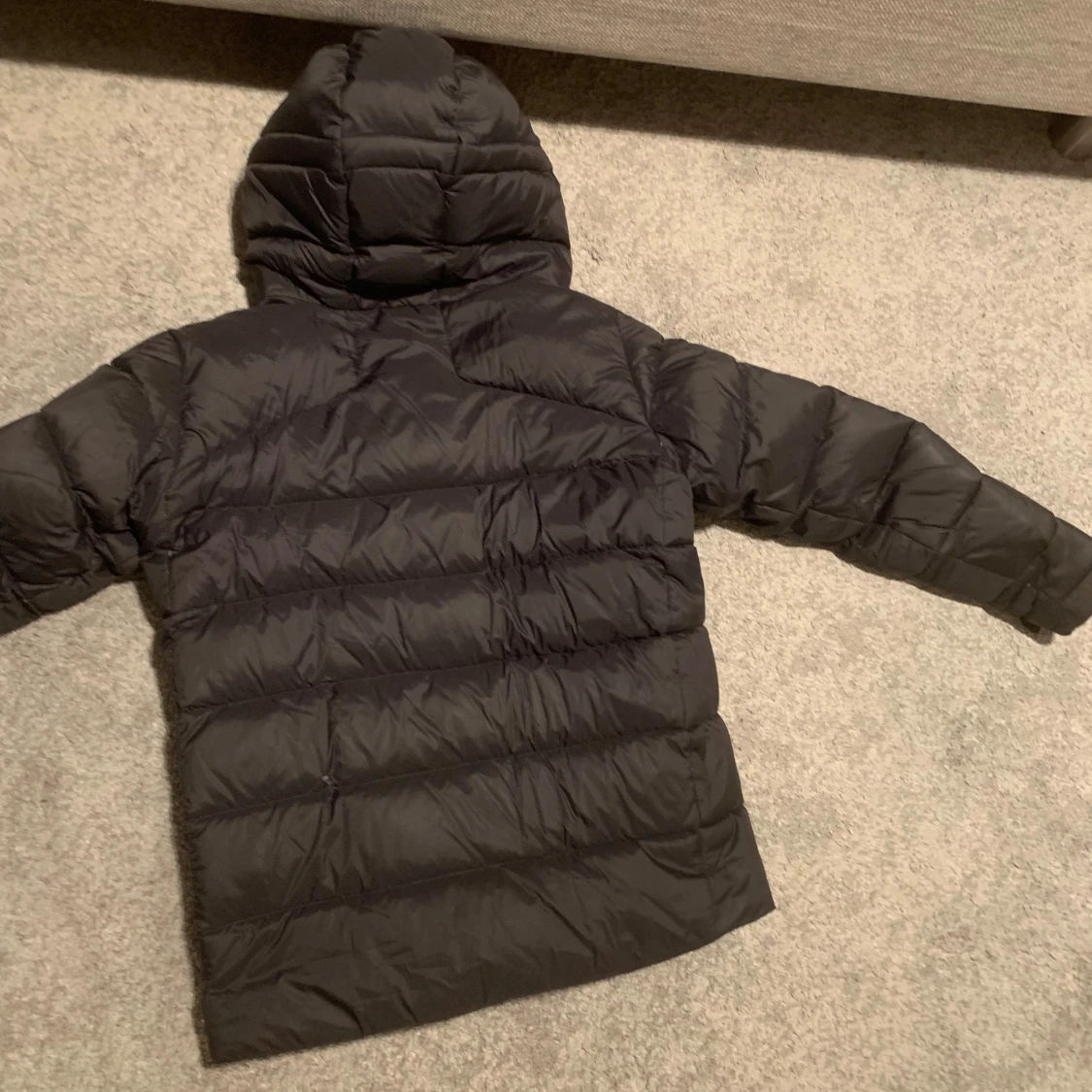 Svart dunjacka från Sail racing  - 90