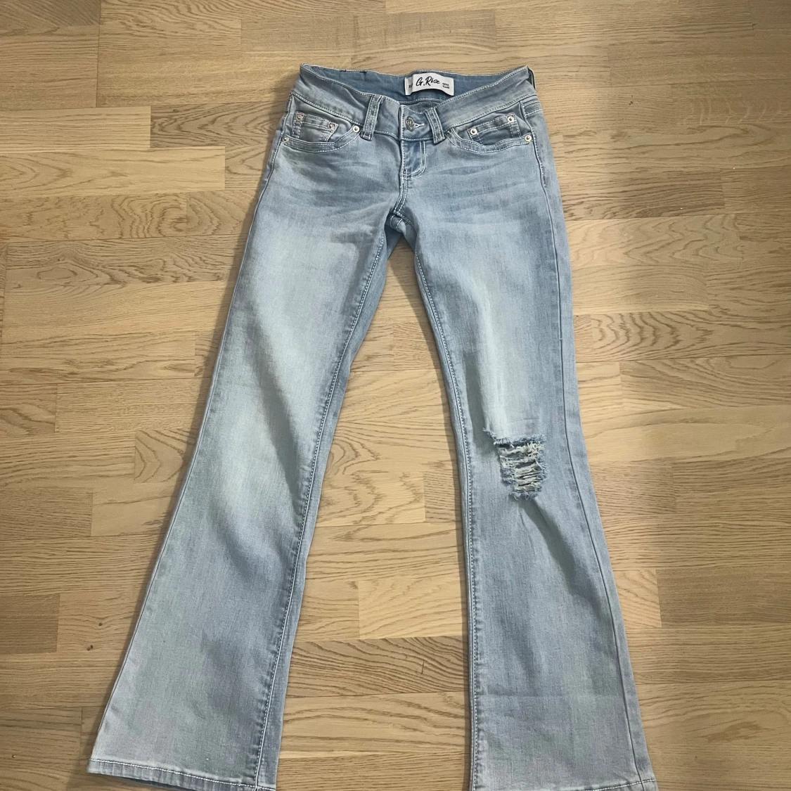 G-Rise Jeans - 90