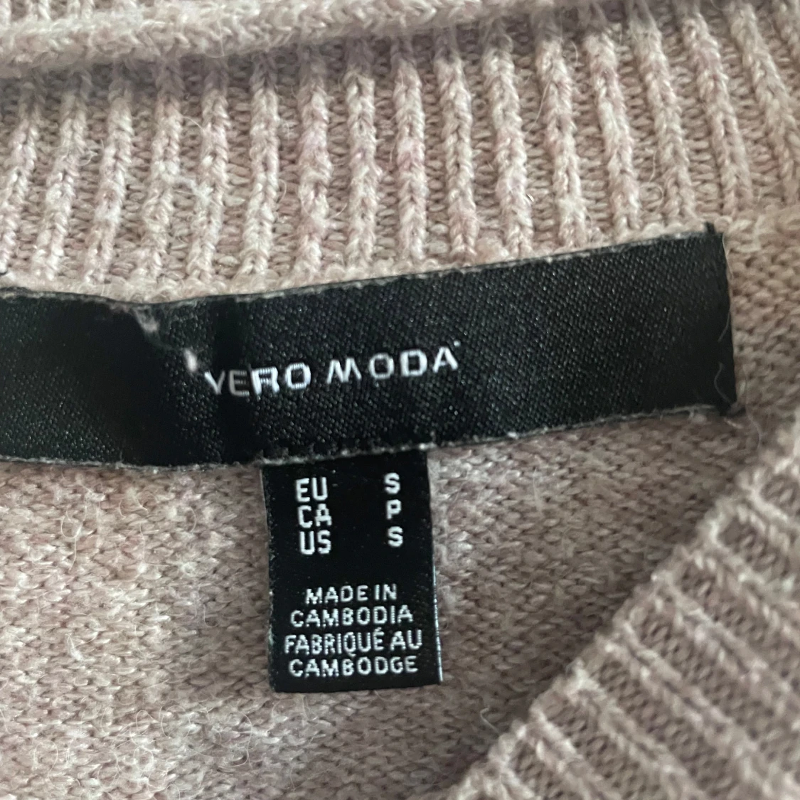 Grå/lila tröja från Vero Moda - 90
