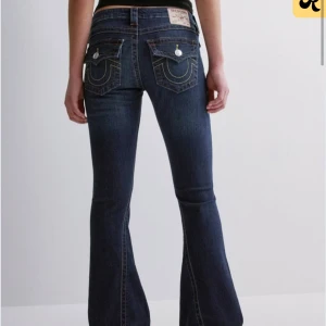 True religion jeans - Storlek 24 men skulle säga att de är lite större i storlek, endast använd 2 gånger. Säljer då de är för lite för långa 💕