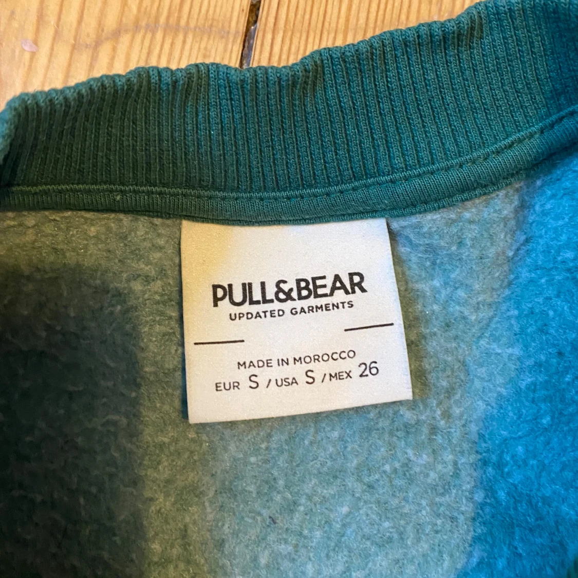Grön tröja Pull&Bear  - 90