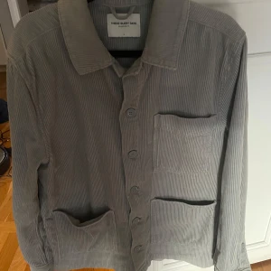 Manchester jacka  - Grå: M Pris: 349:- Fint och sparsamt skick