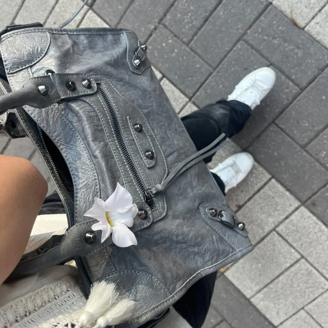 Grey leather bag - 92