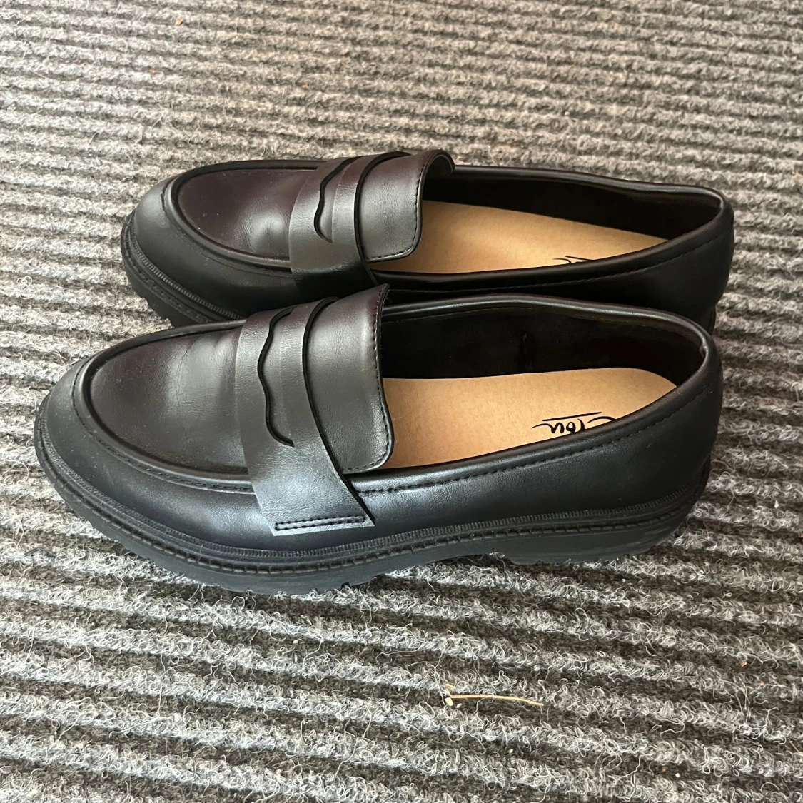 Svarta loafers i skinn - 91