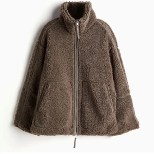 Teddy jacka hm  - Använd men i mycket bra skick 💖