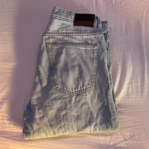 Vailent Ljusblåa Jeans - Bra skick. Fraktas eller upphämtning.