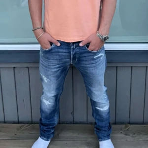 Replay Jeans  - Tja, säljer nu dessa svin feta Replay jeans i storlek 31/32, jeansen är i väldigt bra skick!