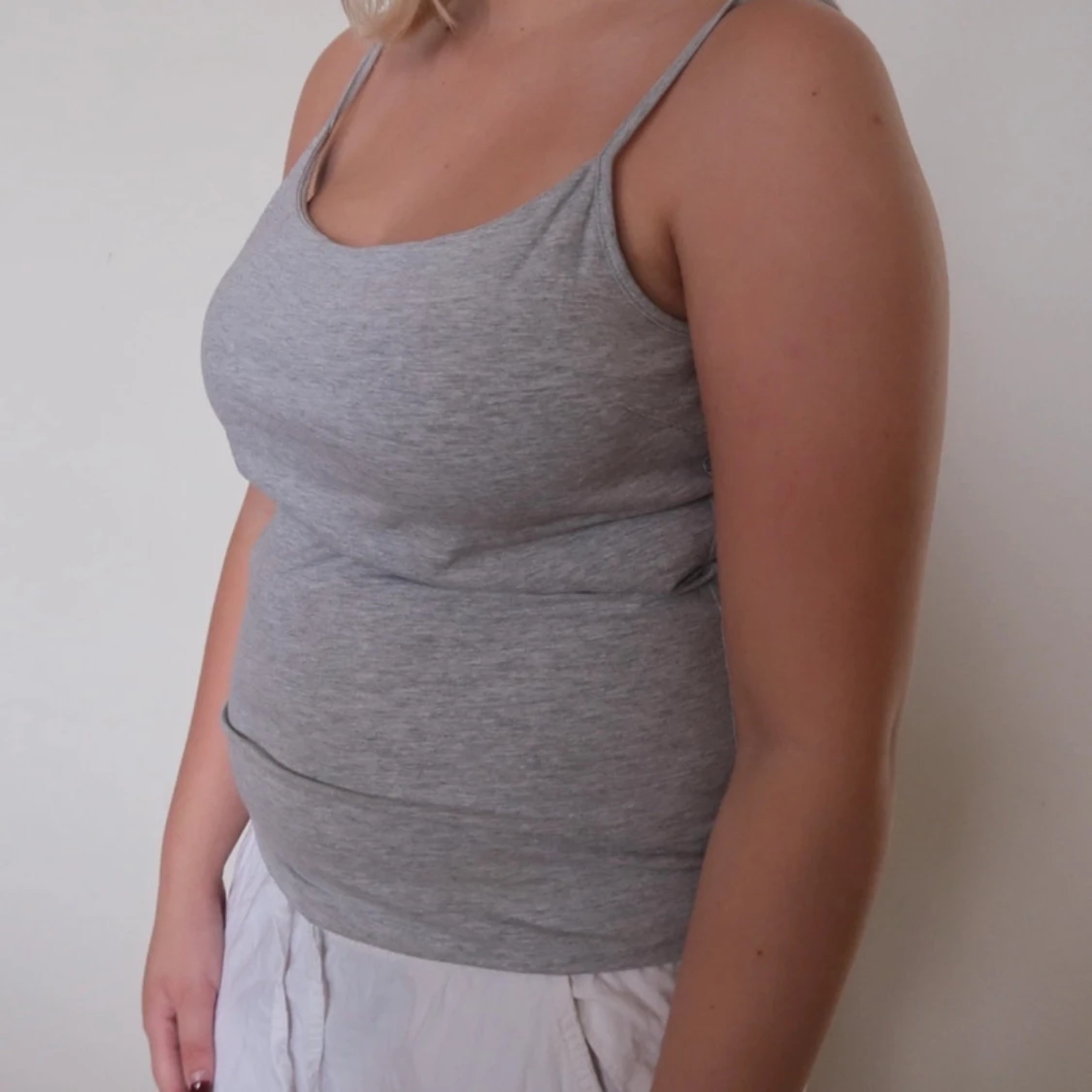 Grå linnetopp från Basic you - 90