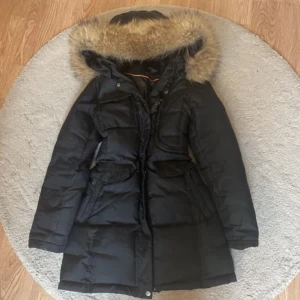 Fin Hollies jacka 1000kr - Stl xs 34