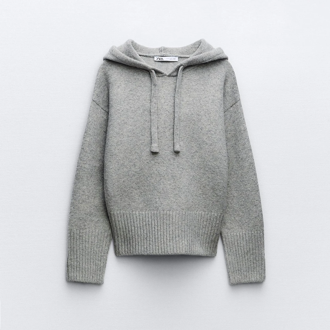 stickad hoodie
