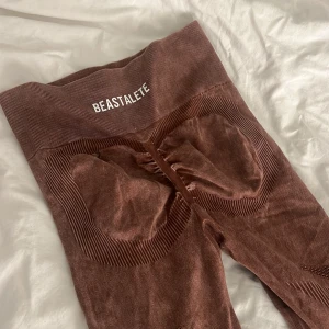 Aldrig använda gym tights  - Skitsnygga men använder inte