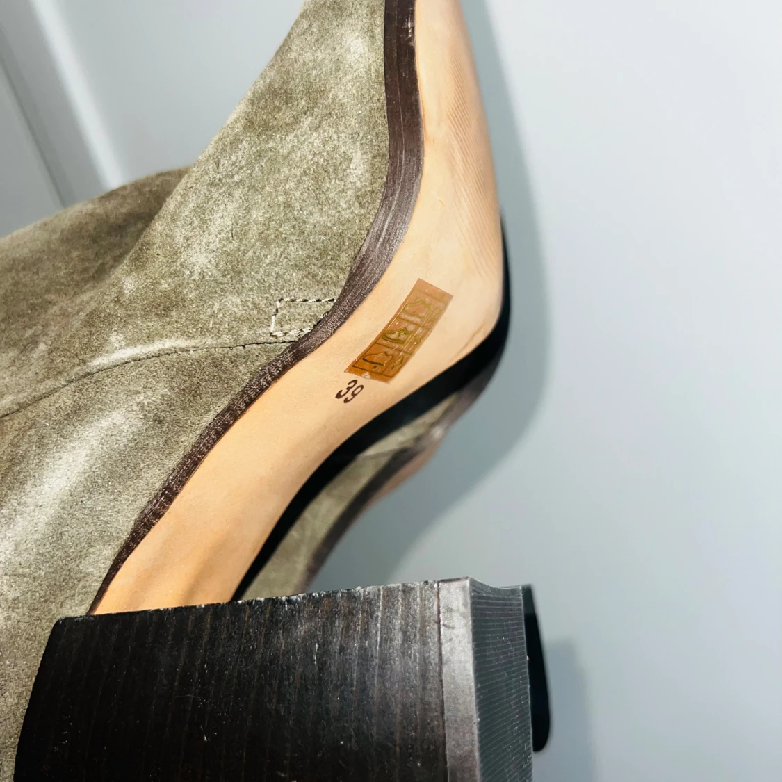 Snygga stövletter i äkta mocka! - 93