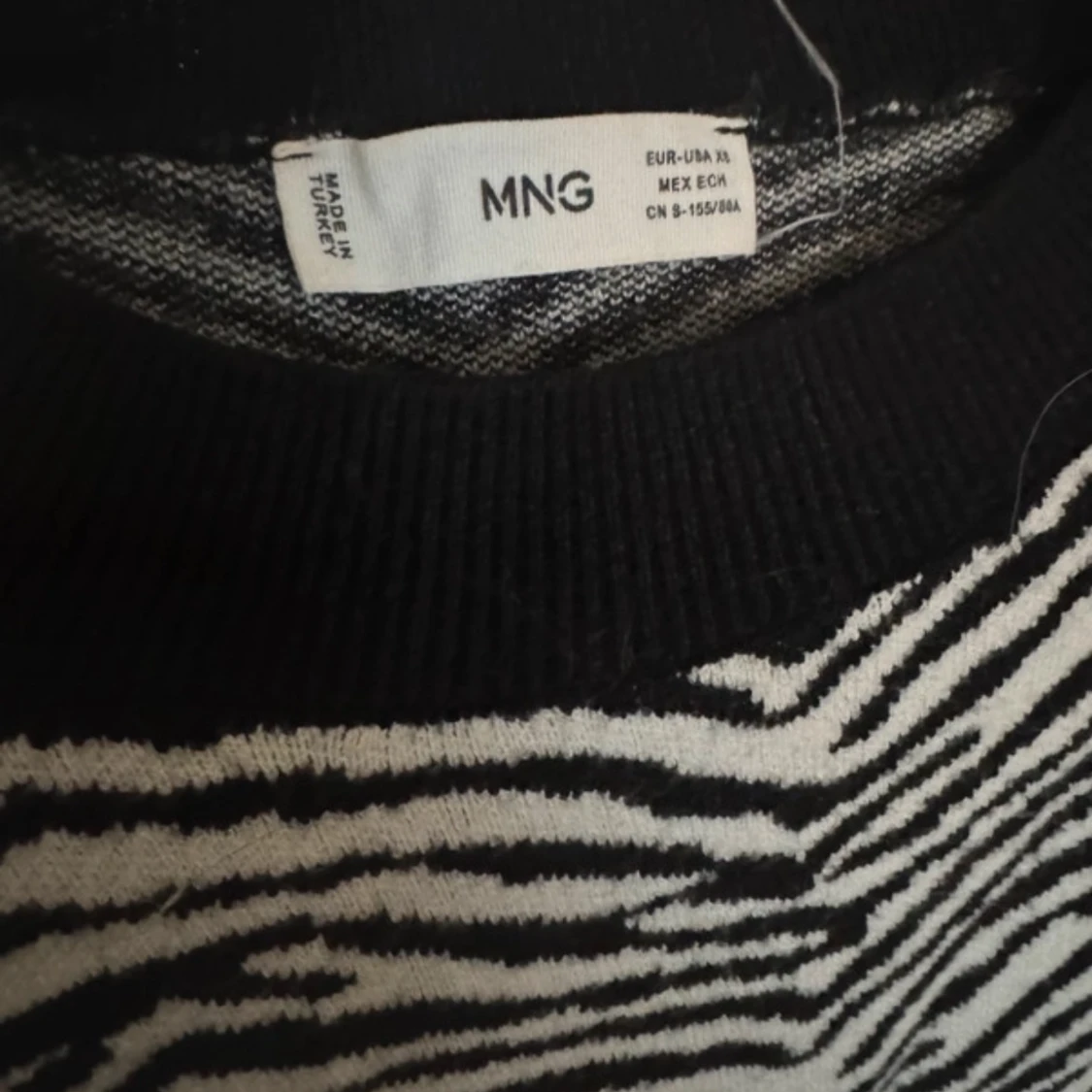 Zebramönstrad tröja från MNG - 90