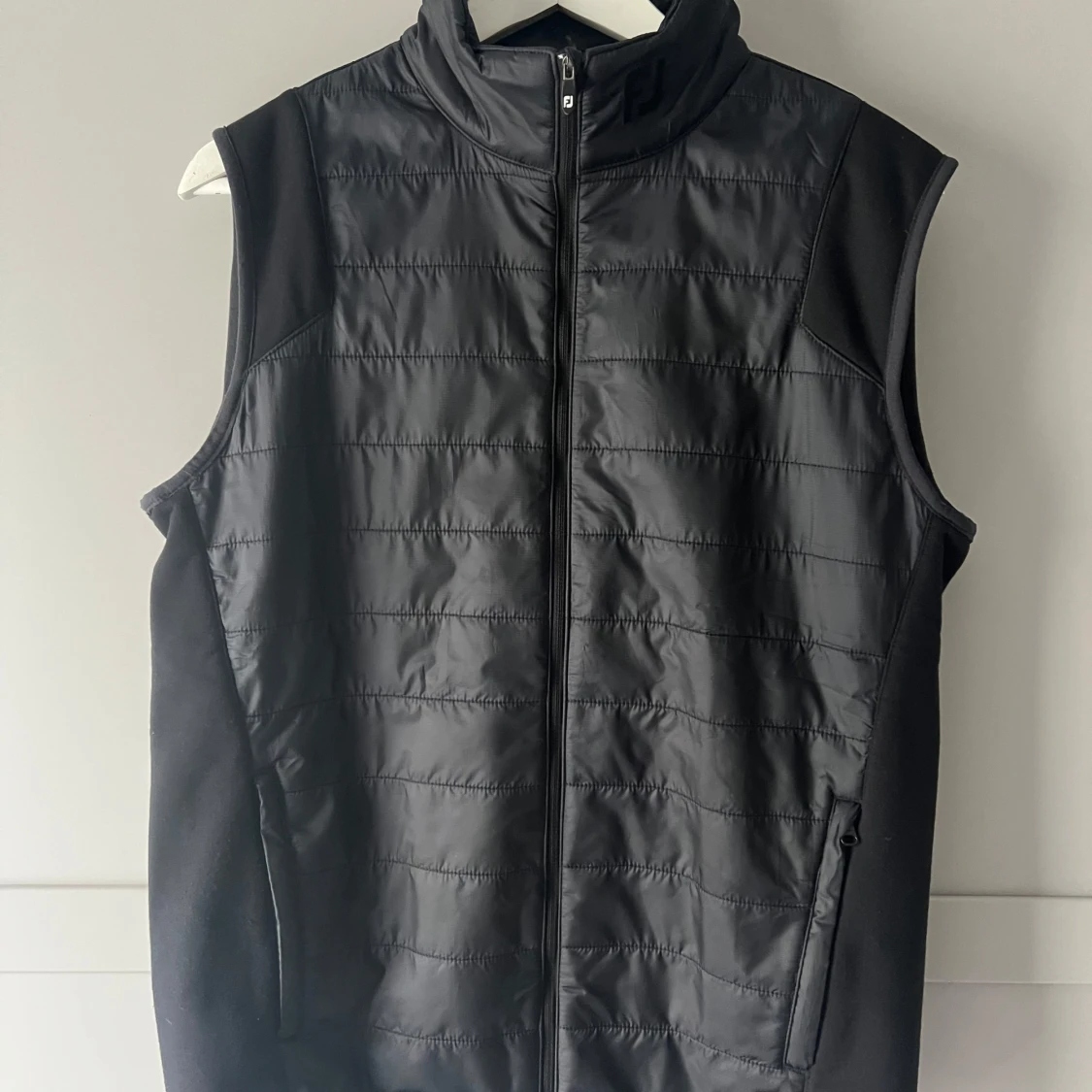 Svart väst från FootJoy