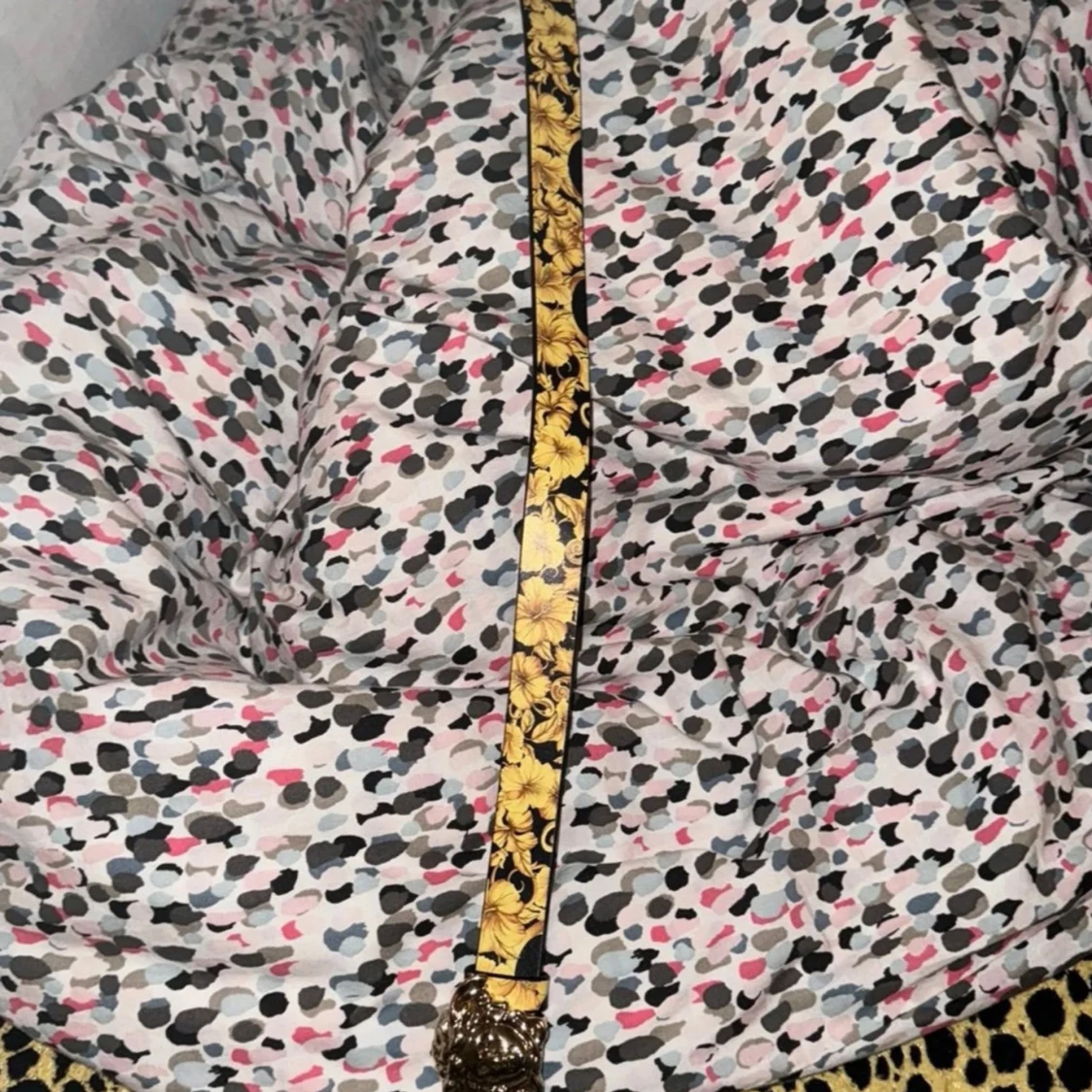 En äkta versace Guldmönstrat bälte med Medusa-spänne - 90