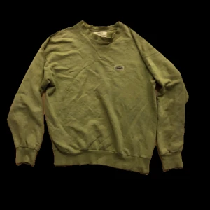 Levis tröja - En jätte fin Levis tröja från 70/80talet, i jätte bra skick.kontakta gärna innan köp!