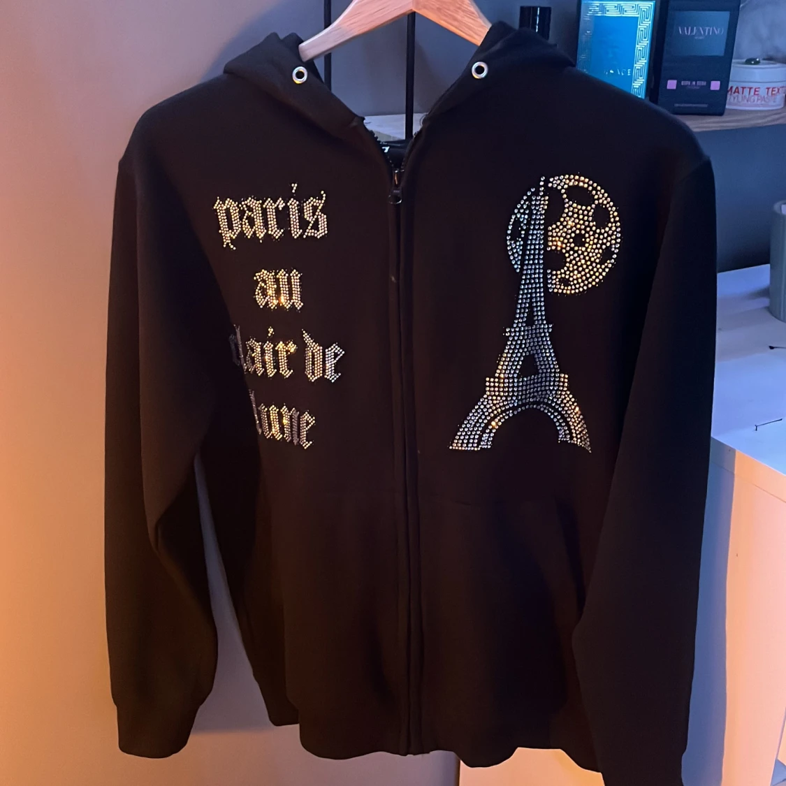 Bling lucid hoodie med Eiffeltornet från Blinglucid