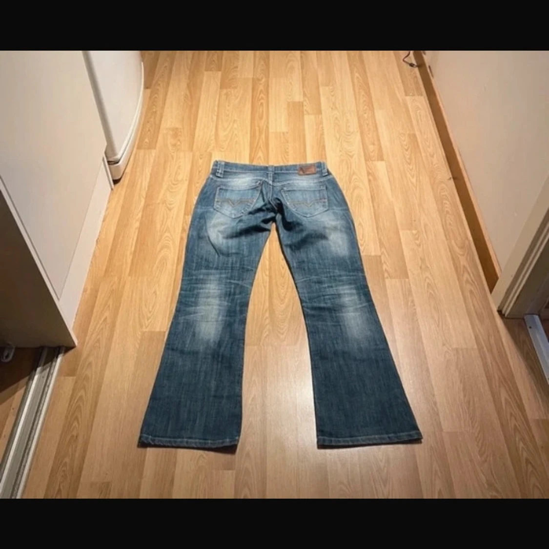 Blå bootcut jeans - 92