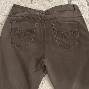  Onado Straight leg jeans i storlek S - Bruna straight leg Onado jeans. Helt oanvända. Säljer de på grund av att de inte har någon användning❤️