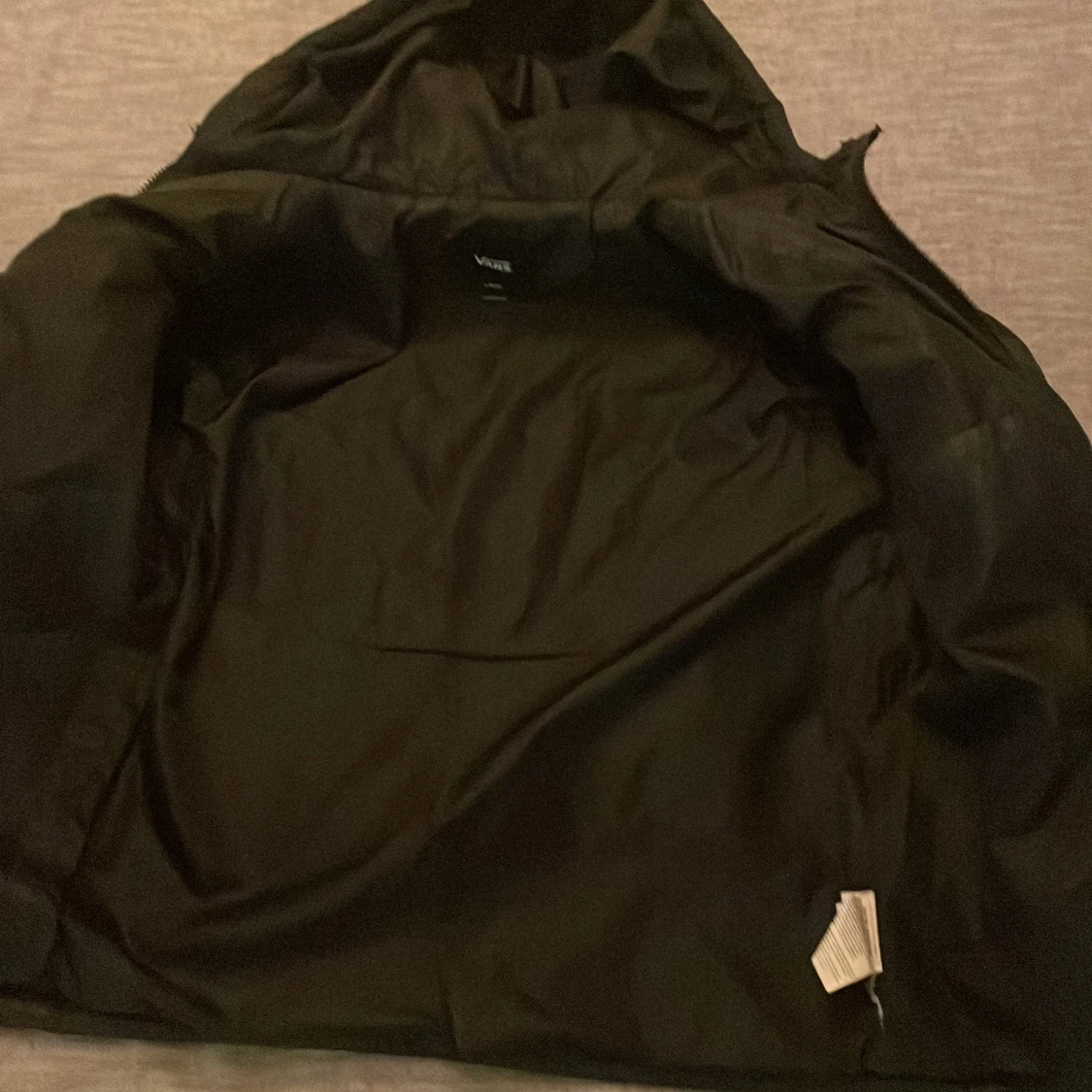 Svart quiltad jacka från Vans - 92