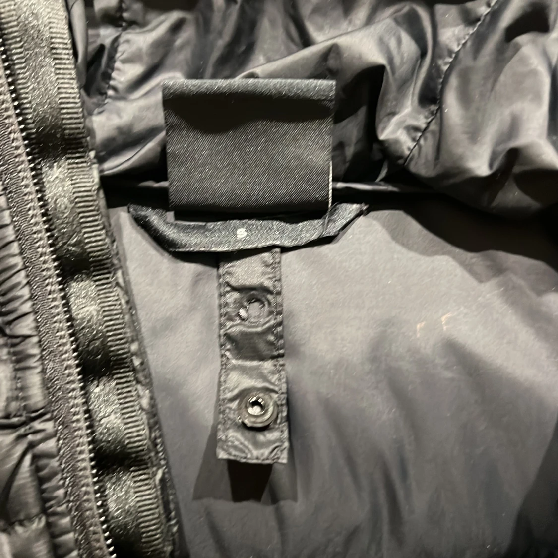 Svart pufferjacka från Everest - 92