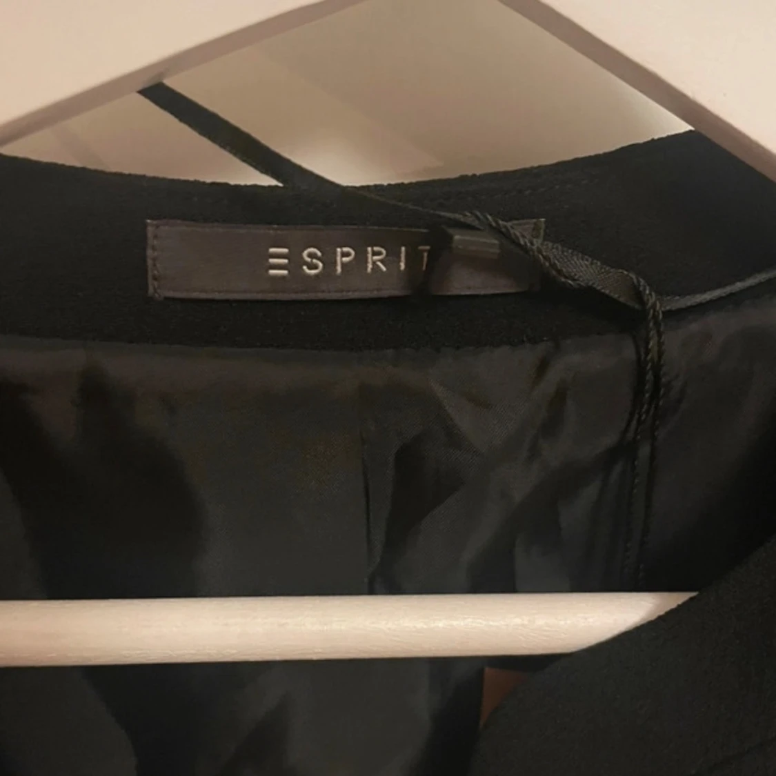 Svart kofta från Esprit - 91