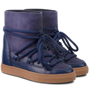 Inuikii skor - Så fina!! Använda men i bra skick💙