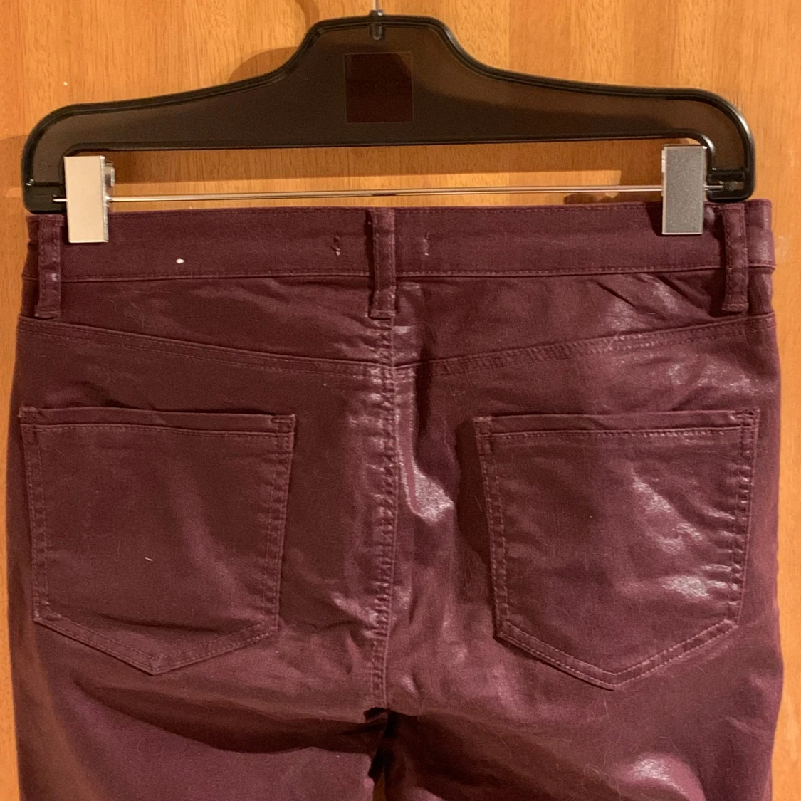 Vinröda byxor från Cache Cache - 92