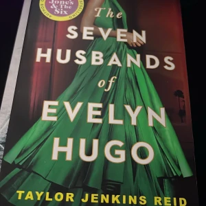 the seven husbands of evelyn hugo - bra skick och helt ny 
