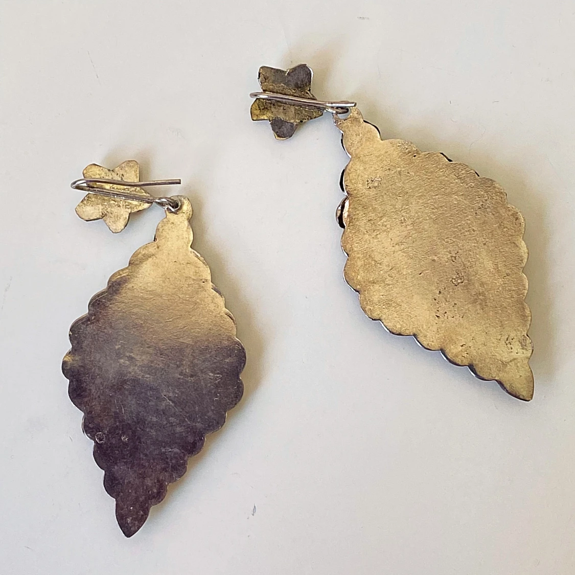 Vintageinspirerade örhängen med turkosa stenar - 90