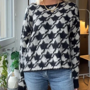 Stickad tröja - Så snygg stickad tröja med mönster🤗