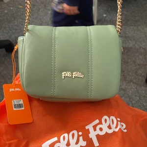 Folli Follie mini väska - Original väska och ny