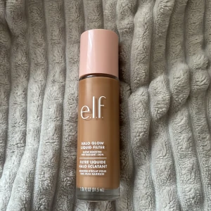 Elf Halo glow - Säljer min Elf då den e för mörk. Helt ny. Oanvänd men jag har öppnat den.  Nypris 189  Säljer för 150  Pris kan diskuteras  .💕