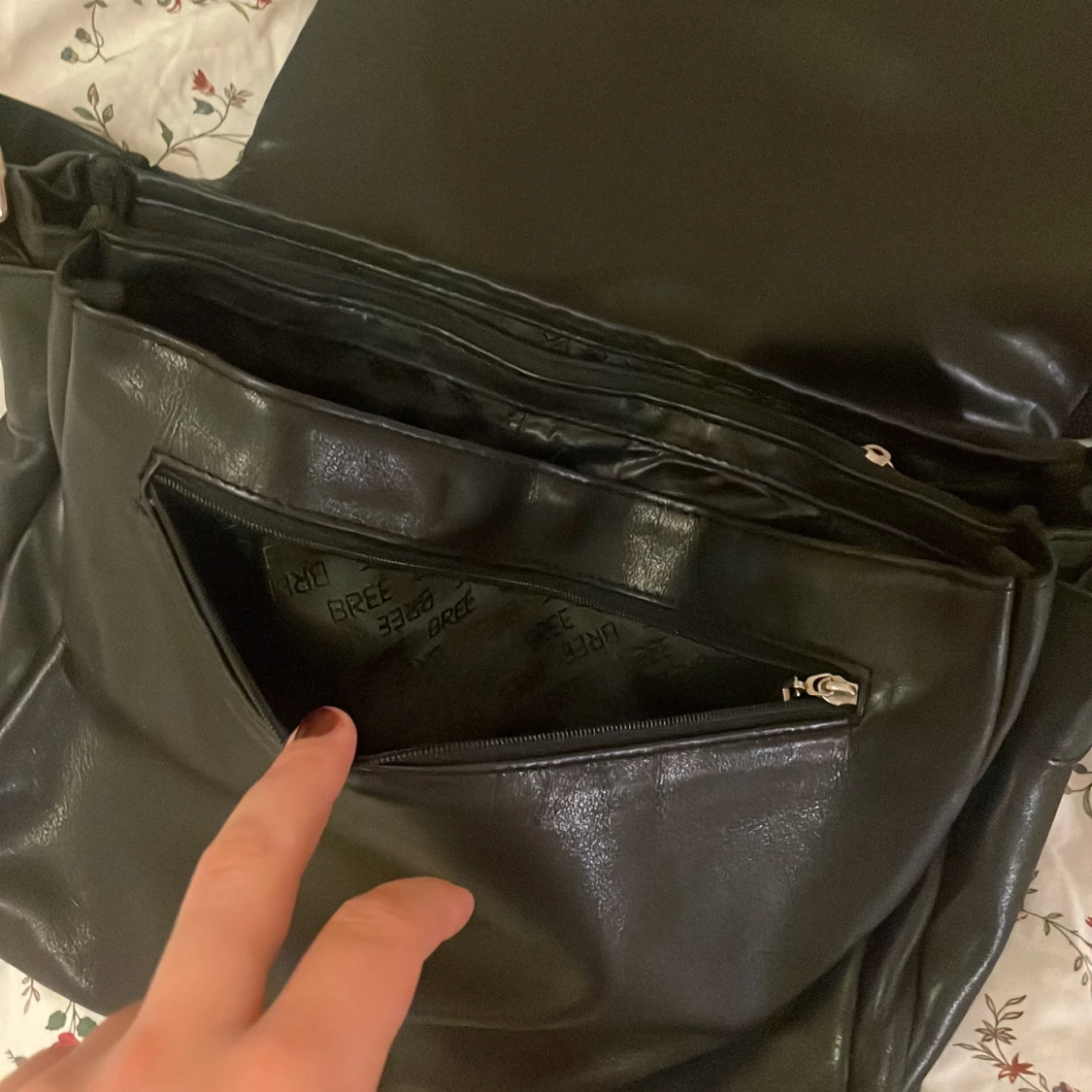 Svart handväska - 93