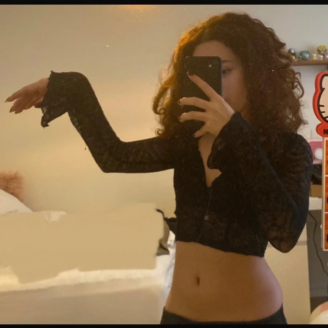 Svart spets topp med vida ärmar / bell sleeves - 90