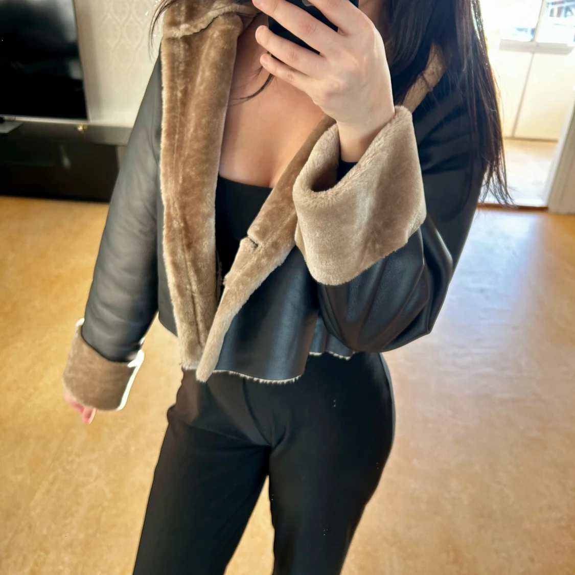 ASOS - Cropped Fuskpäls/Läder Jacka - 1