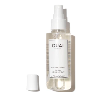 OUAI volume spray - Ger sjuk volym och luktar otroligt gott!!!❤️ Men kommer tyvärr inte till användning längre!😔 140ml, nypris 319kr och ca 80% kvar!💕 Koktakta vid frågor eller fler bilder. Går bra att klicka köp nu!🤗🫶