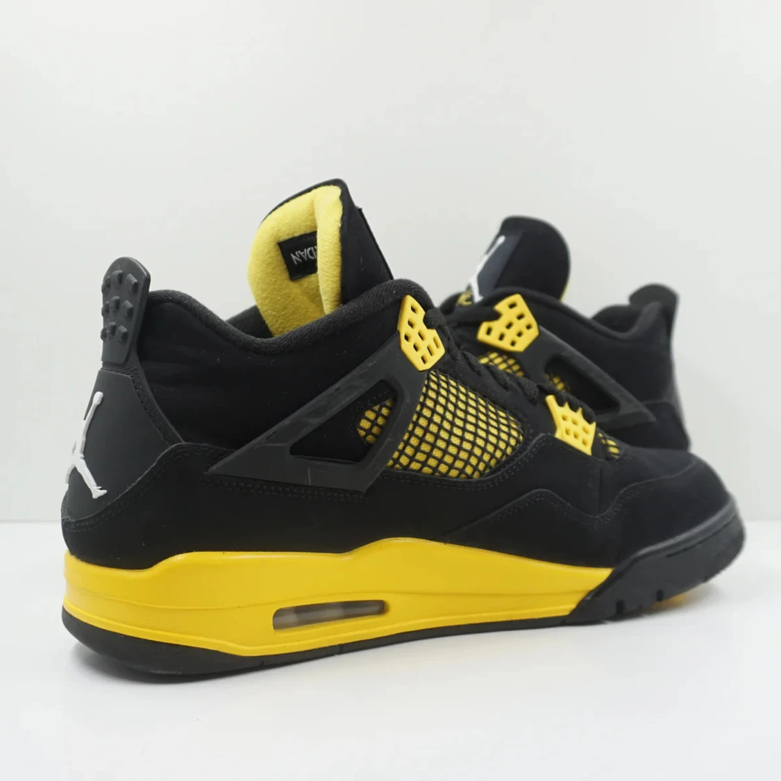 Jordan 4 Thunder  - 90