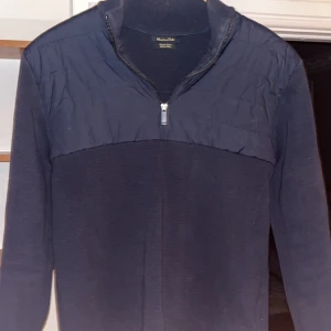 Cardigan hybrid - Cardigan fleece hybrid från massimo duttii storlek s/m. Passar 170-180 bäst.