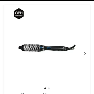 Bjrön axén värmeborste - Säljer en OBH Nordica värmeborste. Perfekt för att styla håret med volym och lockar. Passar alla hårtyper och är lätt att använda. Perfekt för både vardag och fest!