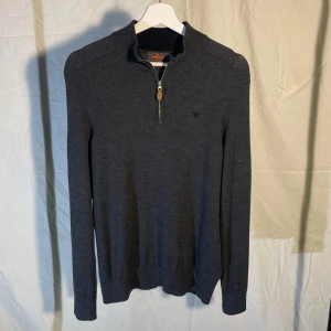 Morris merinoull Halfzip  - Merinoull half zip från Morris | i bra skick | Storlek S, Storlek M men liten i storleken så storlek S | Nypris 1799kr | skriv vid fundering eller fråga 👀