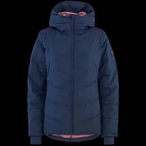 Mörkblå dunjacka från Kari traa  - Snygg mörkblå skidjacka från Kari traa. Nypriset är 2999🥰 Hör av er med bud om ni är intresserade!