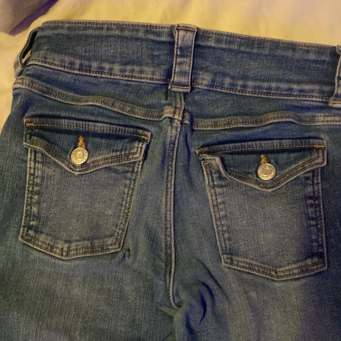 Blå bootcut jeans - 4